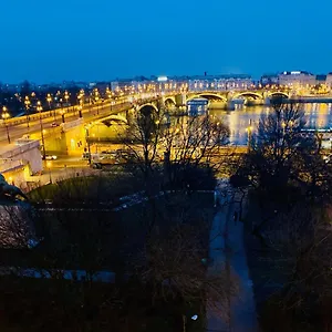 Danube Panorama Apartment Budapest