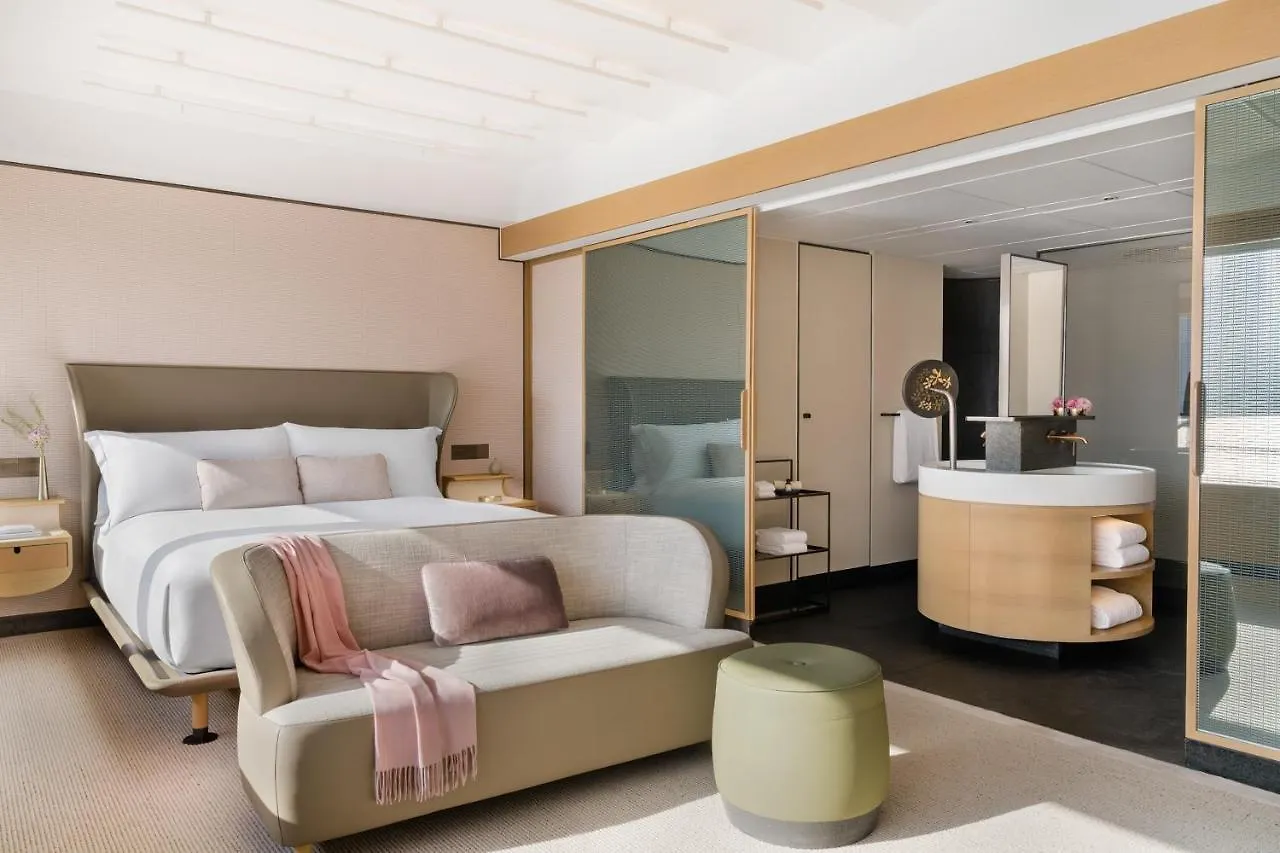 Regent Hong Kong Hotell 5*,