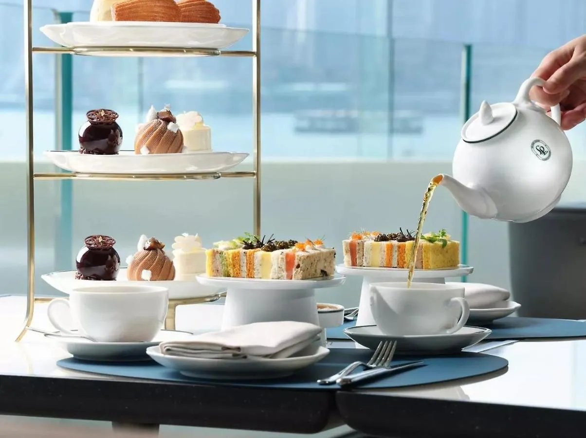Regent Hong Kong Hotel 5*,