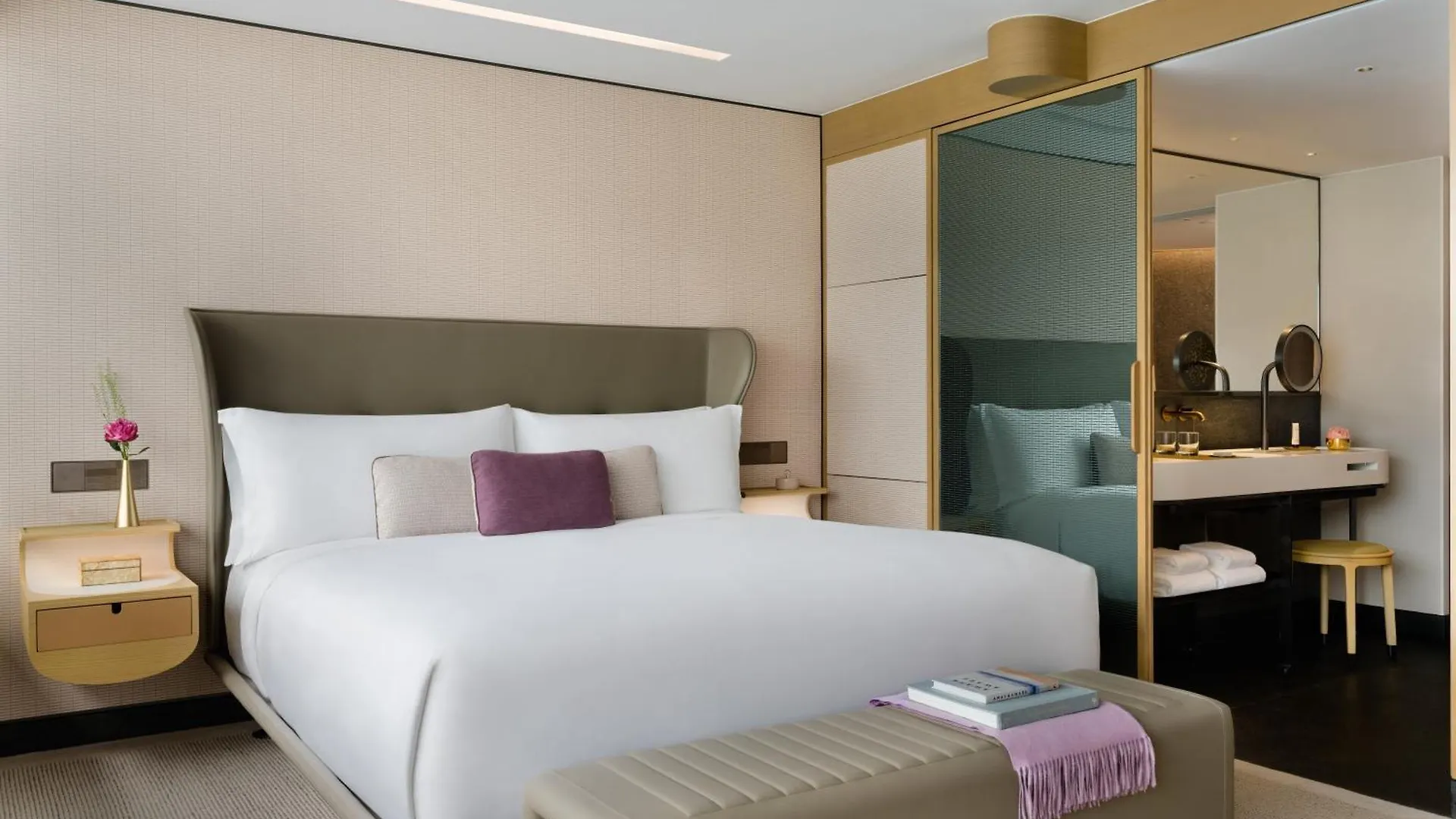 Regent Hong Kong Hotel 5*,  China