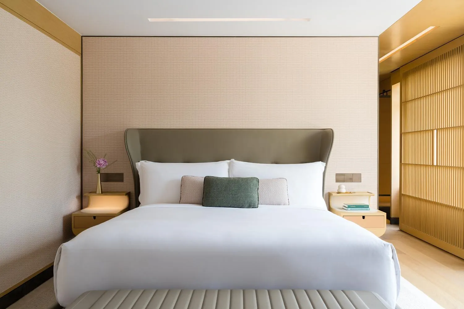 Regent Hong Kong Hotell 5*,